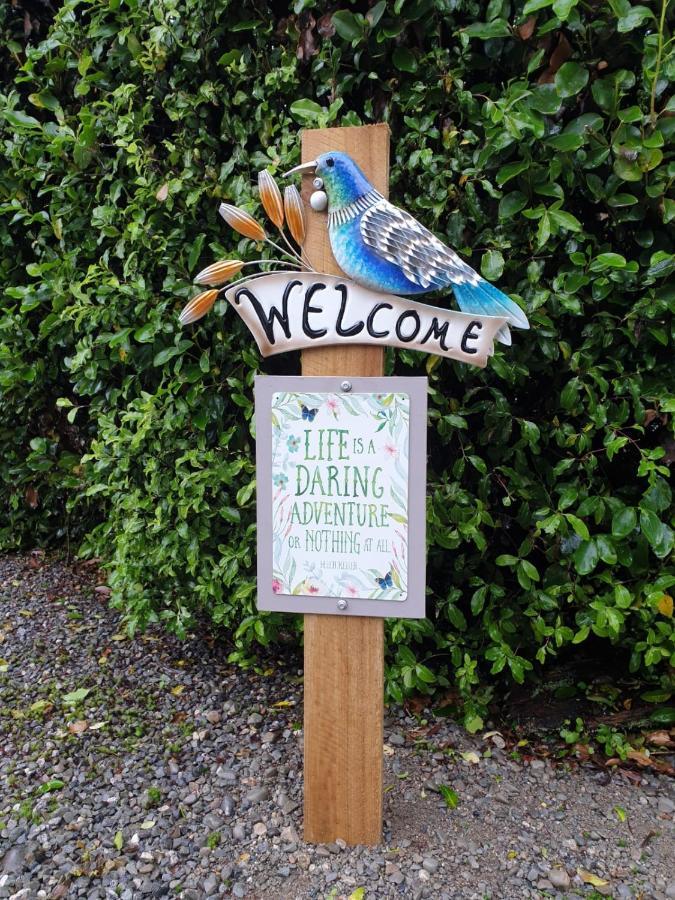 Lake Brunner Country Motel & Holiday Park モアナ エクステリア 写真