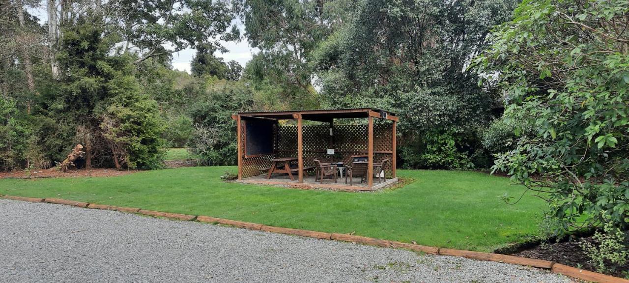 Lake Brunner Country Motel & Holiday Park モアナ エクステリア 写真